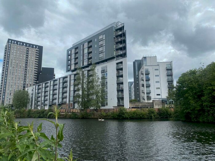 2 Bedroom Flat To Rent In Vie Building, Manchester, M3
