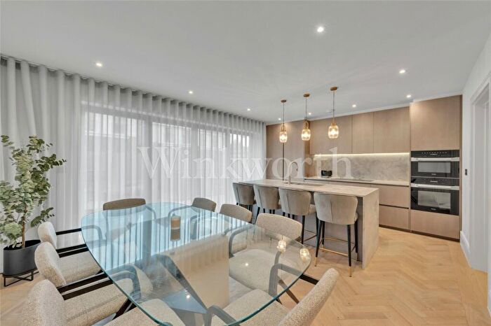 4 Bedroom Semi-Detached House To Rent In Portsdown Avenue, London, NW11