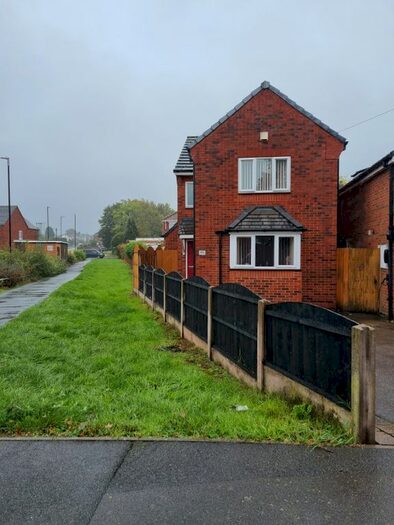 3 Bedroom Detached House To Rent In Westminster Road, Rushall, Walsall, WS4