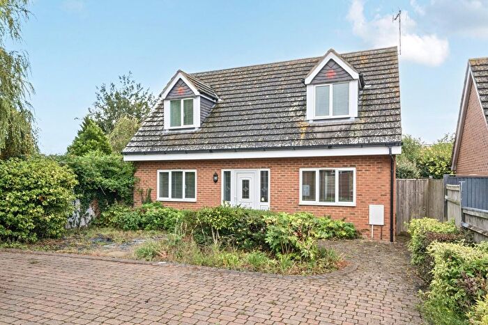 3 Bedroom Detached House For Sale In Cherry Gardens, Kingsnorth, TN23