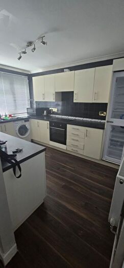 3 Bedroom Semi-Detached House To Rent In Spencers Croft, Harlow, CM18