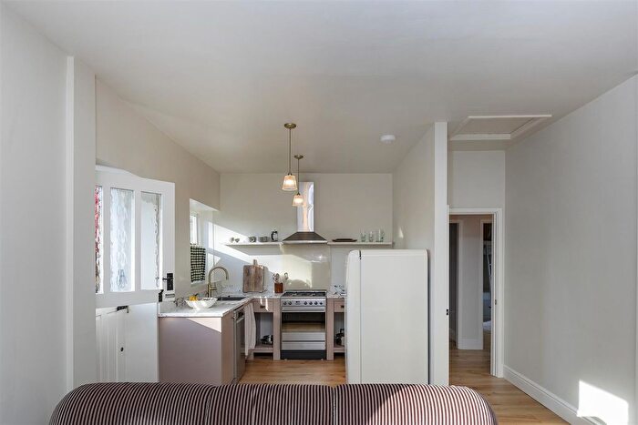 2 Bedroom Semi-detached Bungalow For Sale In Buckden Road, Edgerton, Huddersfield, HD3