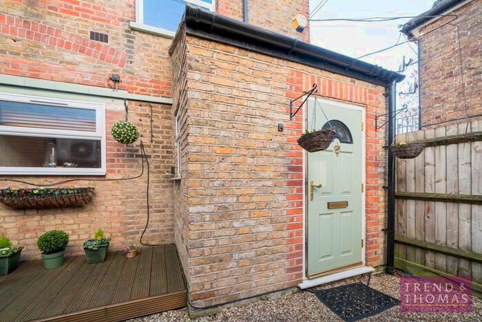 2 Bedroom Semi-Detached House For Sale In High Street, Rickmansworth, WD3