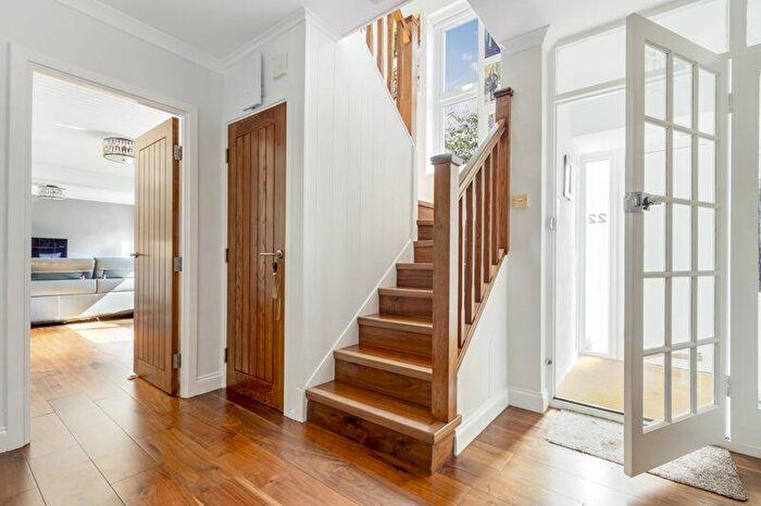 4 Bedroom Detached House For Sale In Bradgate, Cuffley, EN6