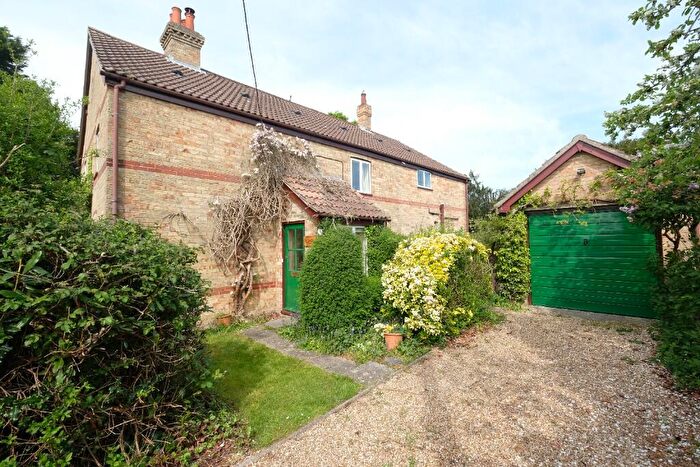 3 Bedroom Semi-Detached House For Sale In West Common, Langley, Southampton, SO45