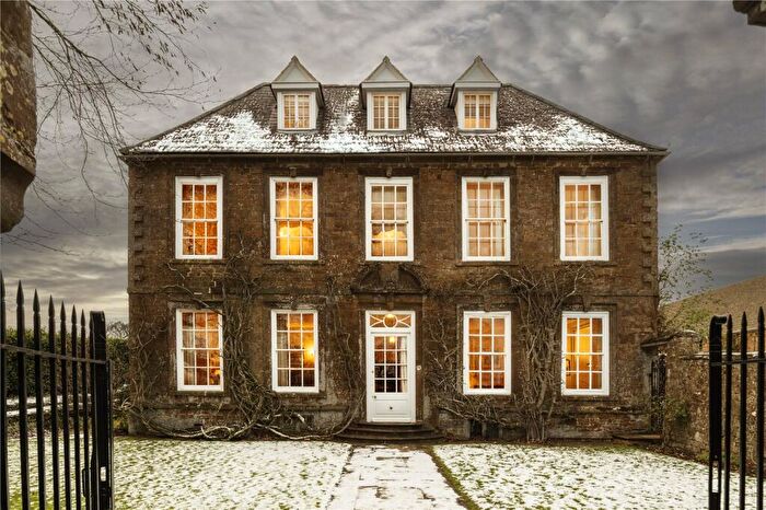 6 Bedroom Detached House For Sale In Horley, Banbury, Oxfordshire, OX15