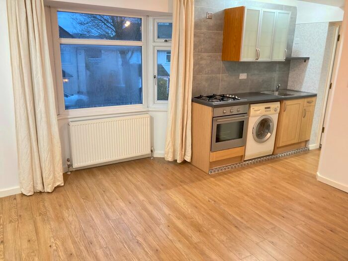 1 Bedroom Flat To Rent In Very Near Noel Road Area, West Acton, W3