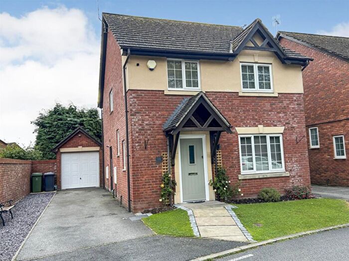4 Bedroom Detached House For Sale In Telford Rise, Chirk, Wrexham, LL14