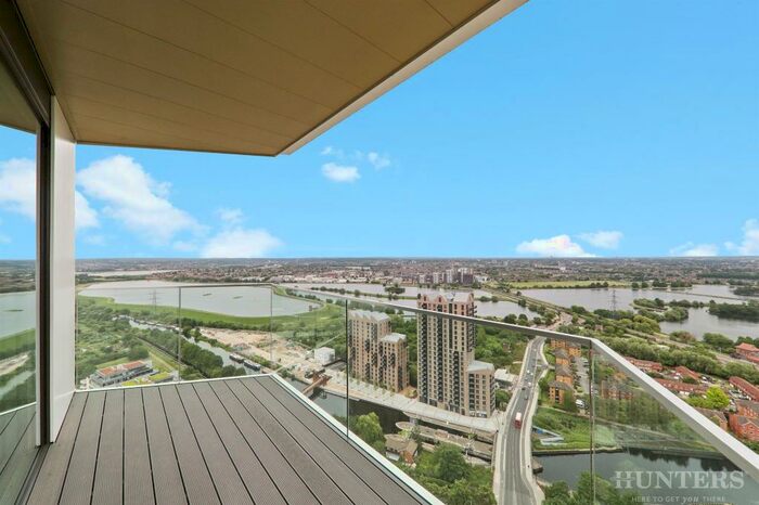 2 Bedroom Flat To Rent In Hale Works Apartments, Daneland Walk, London, N17