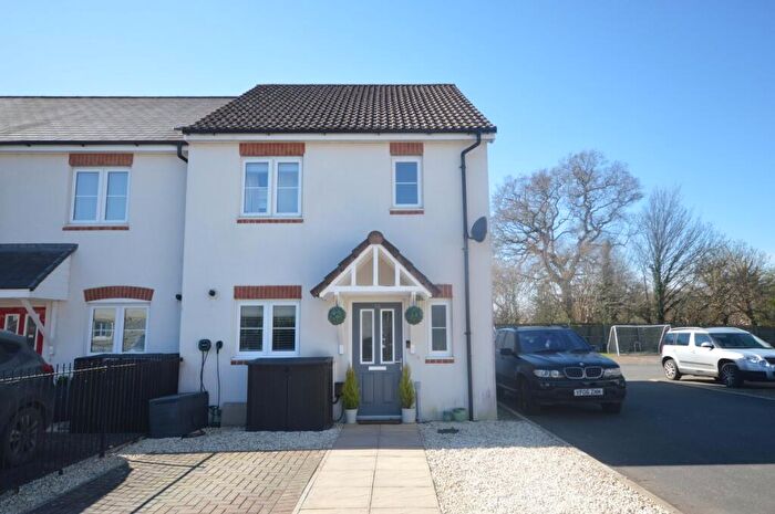 3 Bedroom End Of Terrace House For Sale In Hythe Wood, Cheddar, BS27