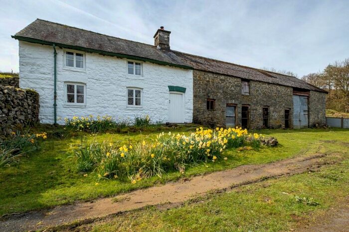3 Bedroom Farm House For Sale In Ty Coch, Llanwrthwl, Llandrindod Wells, Powys, LD1