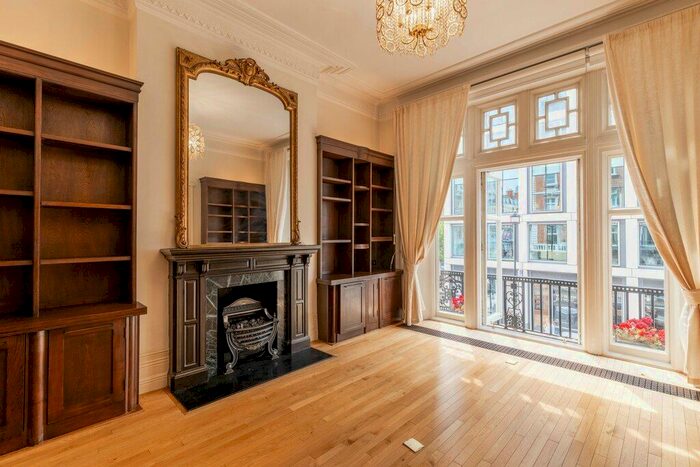 2 Bedroom Flat To Rent In Wigmore Street, Marylebone, W1U