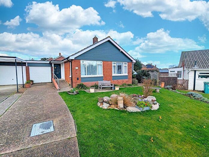 2 Bedroom Bungalow For Sale In Whitecross Avenue, Shanklin, PO37