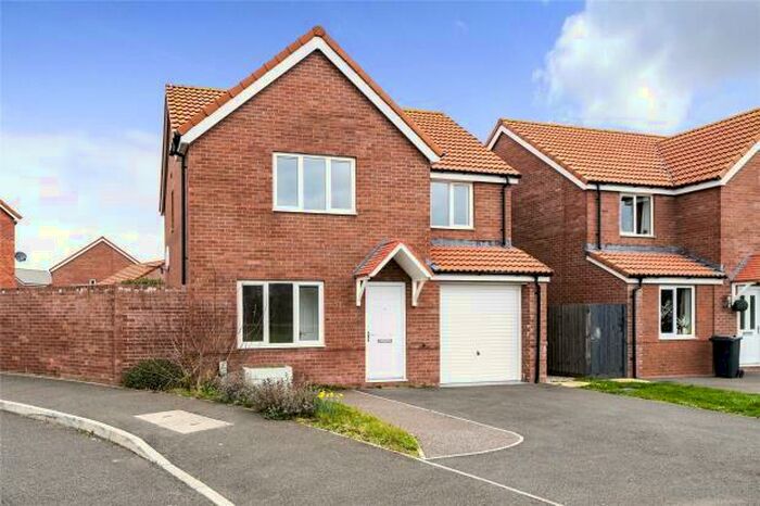 4 Bedroom Detached House For Sale In Willow Walk, Crediton, Devon, EX17