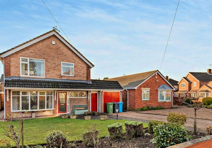 3 Bedroom Detached House For Sale In Walk Lane, Wombourne, Wolverhampton, WV5