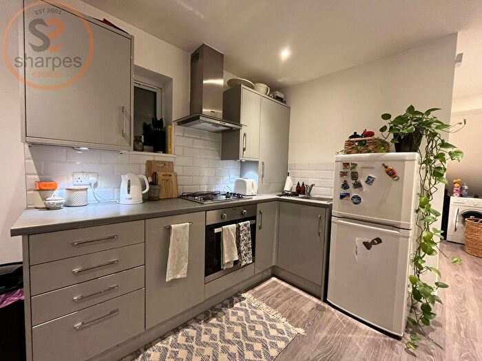 1 Bedroom Flat To Rent In B Haydons Road, London, SW19