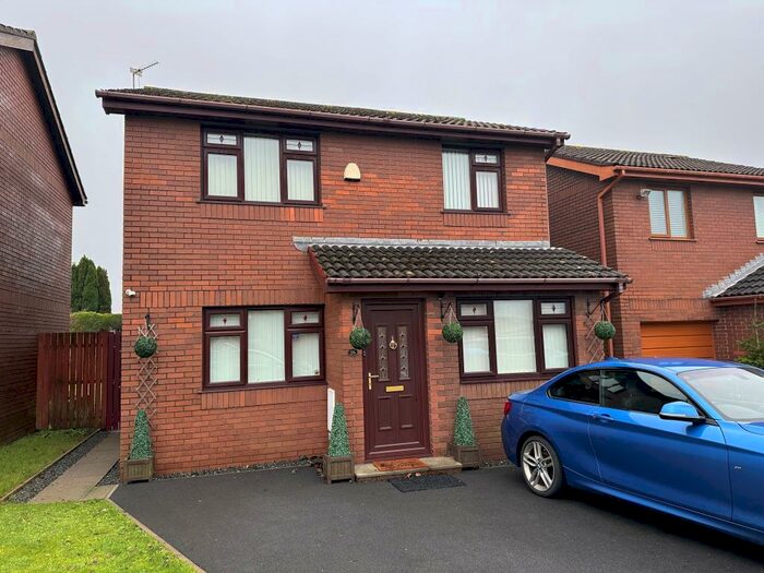 3 Bedroom Property To Rent In Maes Y Dderwen, Llangyfelach, SA6