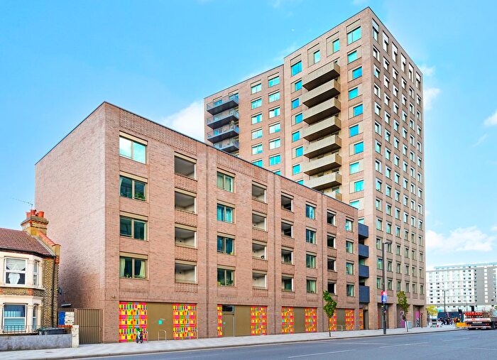 2 Bedroom Flat To Rent In Ashley Road, London, N17