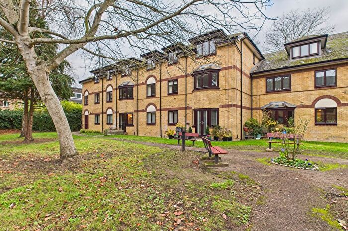 2 Bedroom Flat For Sale In Burling Court, Cambridge, Cambridgeshire, CB1