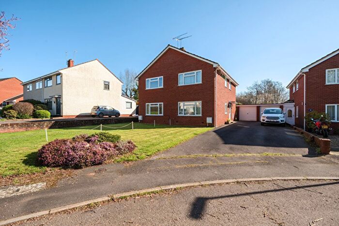 3 Bedroom Semi Detached House For Sale In Manor Park, Norton Fitzwarren, TA2