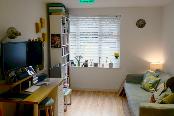 1 Bedroom Ground Flat To Rent In Whitebines, Farnham, GU9