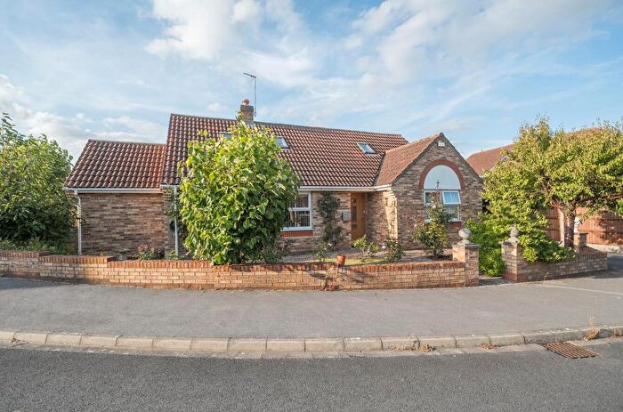 4 Bedroom Detached Bungalow For Sale In Steward Close, Brayton, YO8