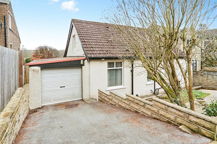 3 Bedroom Detached Bungalow For Sale In Glen Road, Bingley, BD16