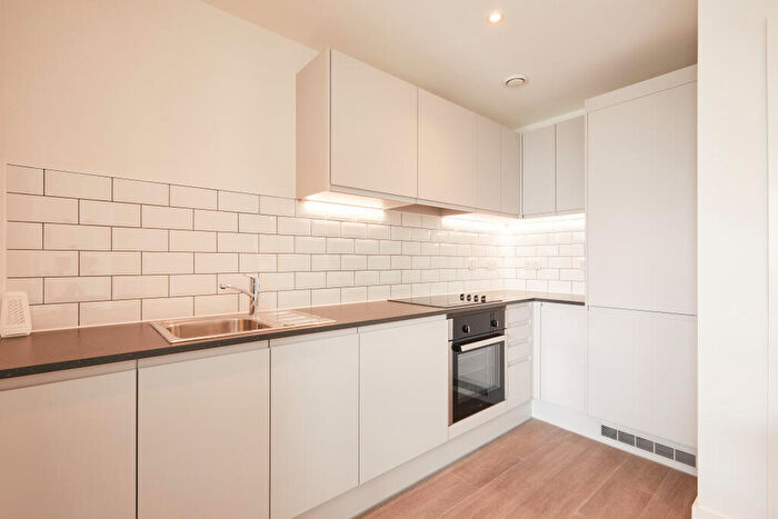 2 Bedroom Apartment To Rent In Talbot Road, Manchester, M16