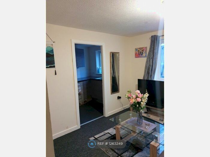 1 Bedroom Flat To Rent In Hotham House, Hull HU3