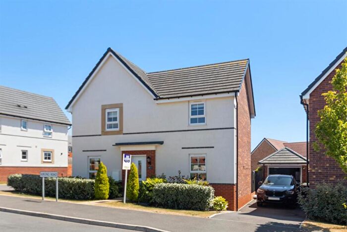 4 Bedroom Detached House For Sale In Kipling Road, Ledbury, Herefordshire, HR8