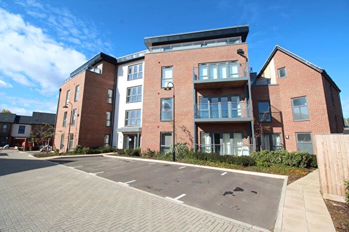 1 Bedroom Apartment To Rent In Bell Apartments, Harvard Way, Oakgrove, MK10