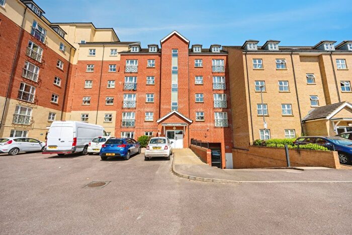 2 Bedroom Flat For Sale In Palgrave Road, Bedford, MK42