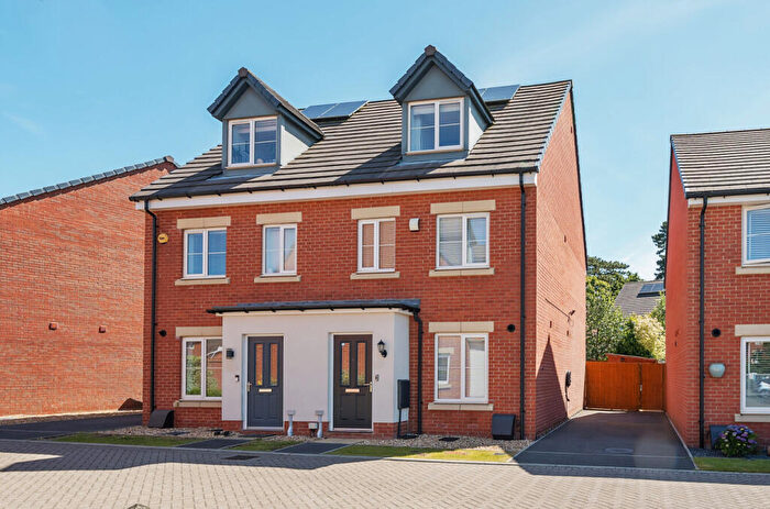3 Bedroom Semi-Detached House To Rent In Le Marechal Avenue, Bursledon, Southampton, Hampshire, SO31