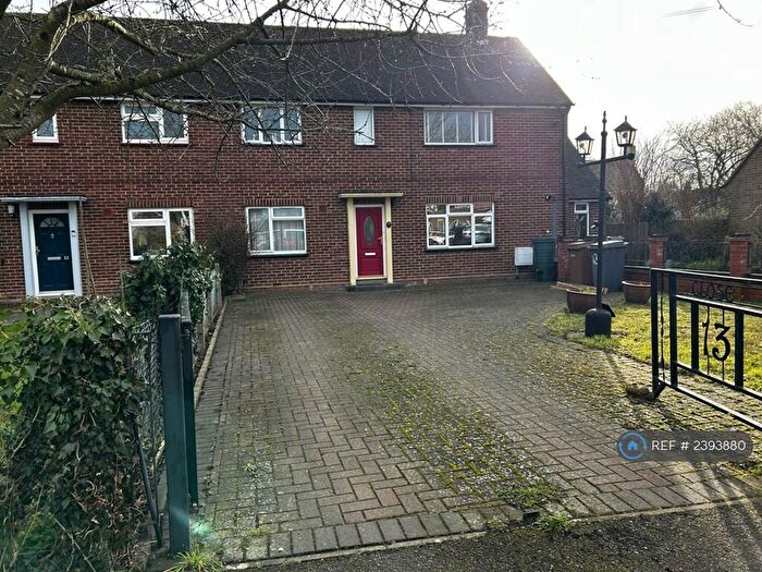 2 Bedroom Maisonette To Rent In Fosters Close, Writtle, Chelmsford, CM1