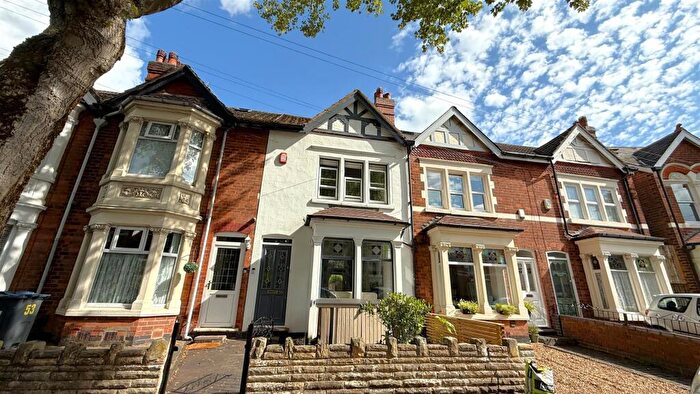 3 Bedroom Terraced House For Sale In Sir Johns Road, Selly Park, Birmingham, B29