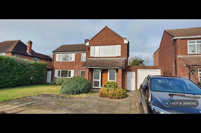 4 Bedroom Detached House To Rent In Bickley Park Road, Bromley, BR1