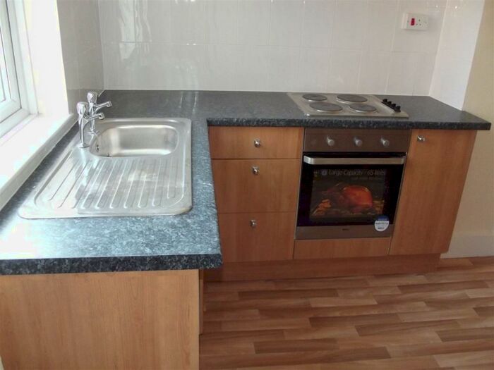 3 Bedroom Flat To Rent In Marshall Street, Nottingham, NG5