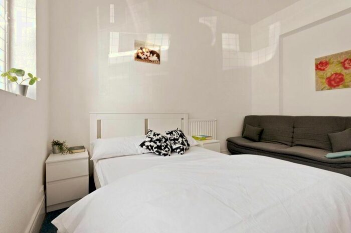 2 Bedroom Flat To Rent In Longbridge Road, Barking, IG11