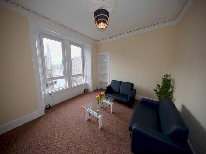 2 Bedroom Flat To Rent In Albert Street, Dundee, DD4