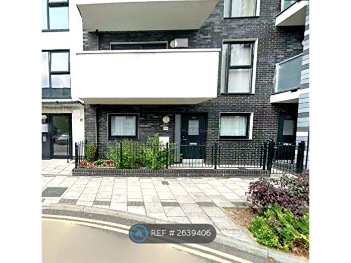 2 Bedroom Flat To Rent In Williams Way, Wembley, HA0