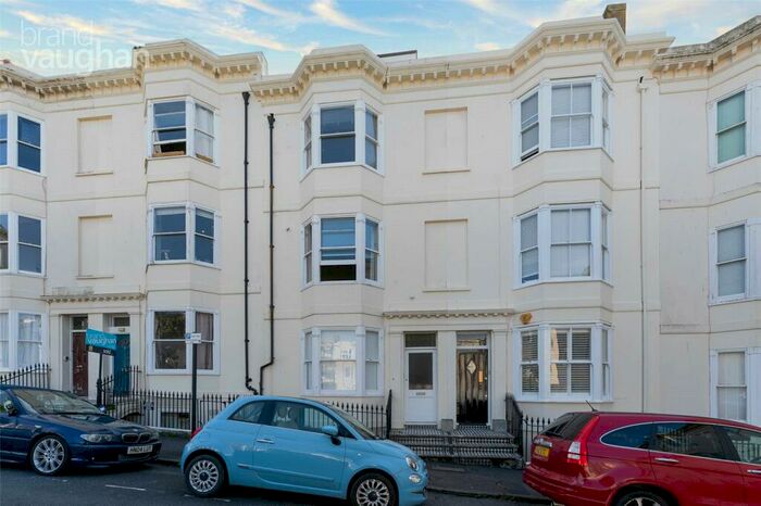 1 Bedroom Flat To Rent In Clarence Square, Brighton, East Sussex, BN1