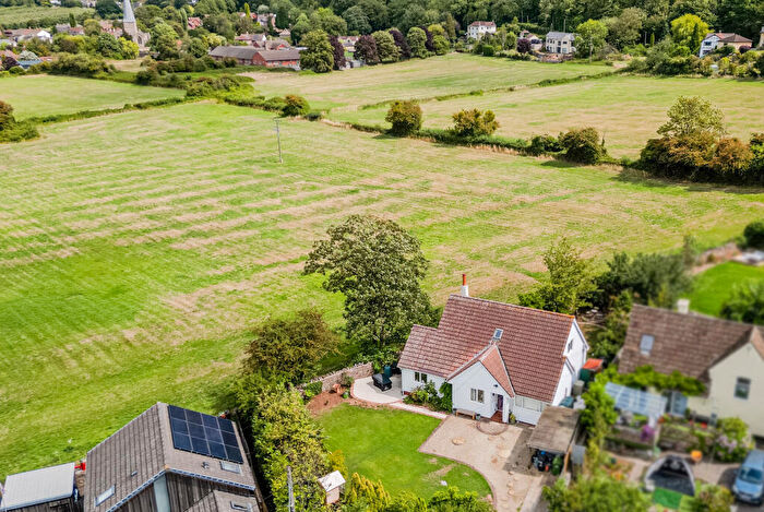4 Bedroom Detached Bungalow For Sale In Knole Close, Almondsbury, Bristol, BS32