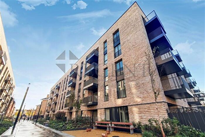 3 Bedroom Apartment To Rent In Carrick Yard, Fisherton Street, NW8