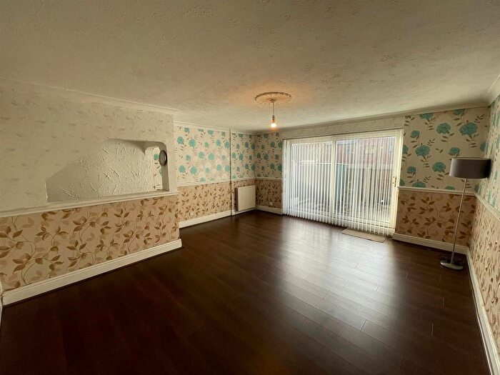 3 Bedroom Property To Rent In Salcot Walk, Miles Platting, Manchester, M40