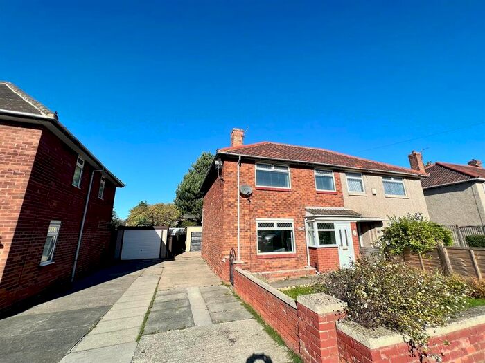 Houses for sale & to rent in TS4 3TD, Evergreen Walk, Longlands