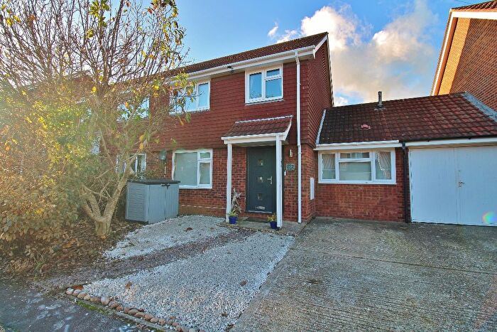 3 Bedroom Semi Detached House For Sale In Barlow Close, Hill Head, PO14