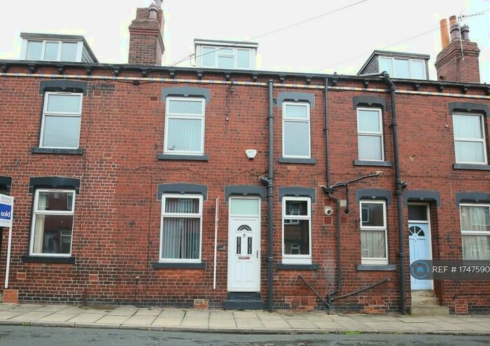 2 Bedroom Terraced House To Rent In Congress Street, Leeds, LS12