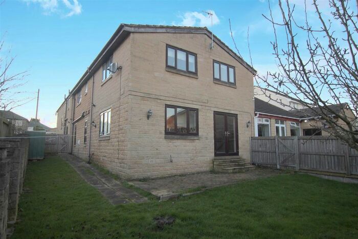 3 Bedroom Terraced House To Rent In Moor View A Timble Drive, Eldwick, Bingley, BD16