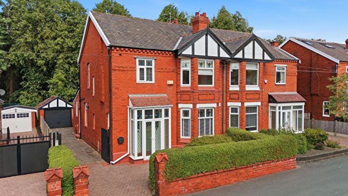 4 Bedroom Semi-Detached House For Sale In Alford Road, Heaton Chapel, Stockport, SK4
