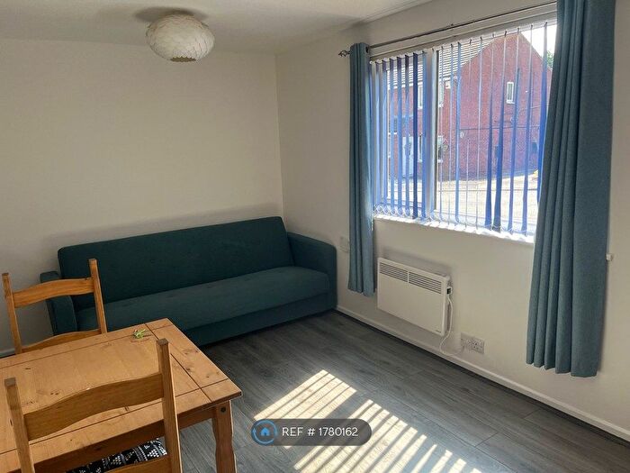 Studio To Rent In Melton Avenue, Leeds, LS10